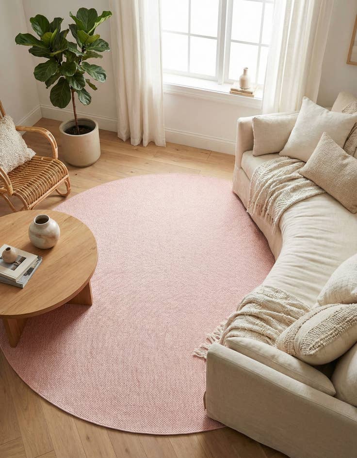 Detail image of 7' 10 x 7' 10  Washable Solid Indoor / Outdoor Round Rug