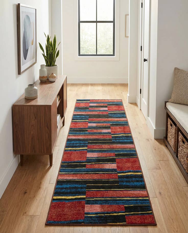 Detail image of 2' 7 x 10' Easy-Clean Modern Indoor / Outdoor Runner Rug