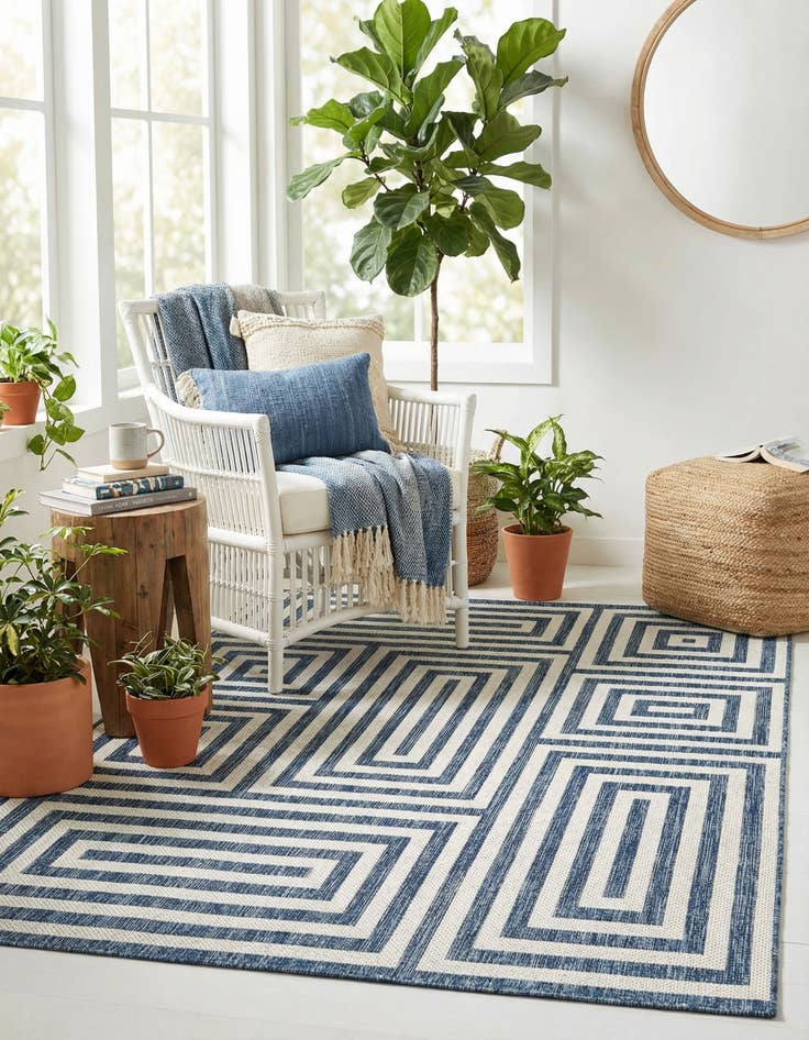 Detail image of 6' x 9' Easy-Clean Modern Indoor / Outdoor Rug