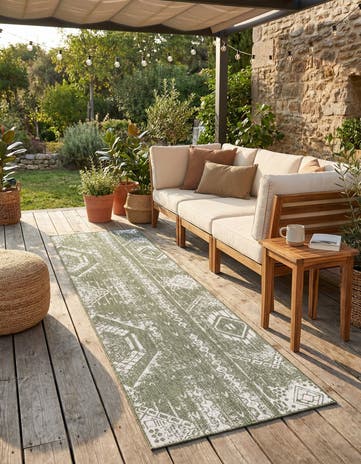 3' 3 x 14' Easy-Clean Bohemian Indoor / Outdoor Runner Rug