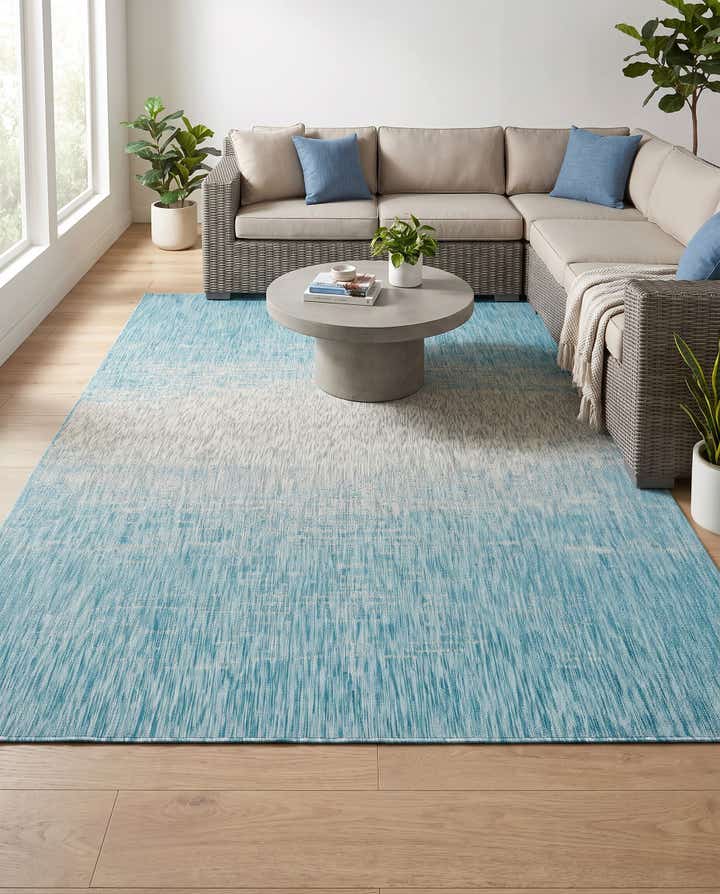 7' 10 x 11' Easy-Clean Modern Indoor / Outdoor Rug