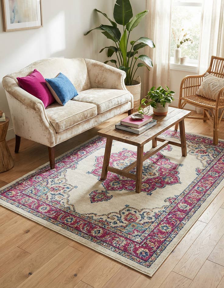 Detail image of 4' x 5' 10 Deepa Rug