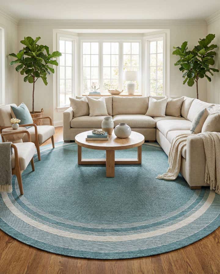 13' x 13' Easy-Clean Border Indoor / Outdoor Round Rug