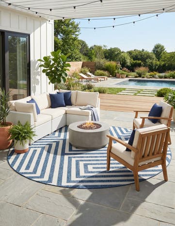 12' x 12' Easy-Clean Modern Indoor / Outdoor Round Rug
