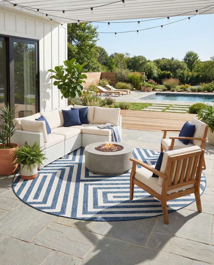 12' x 12' Easy-Clean Modern Indoor / Outdoor Round Rug