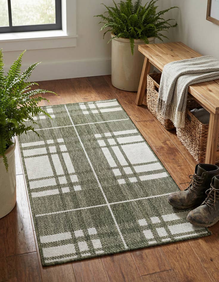 Detail image of  2' x 3'  Washable Checkered Indoor / Outdoor Rug