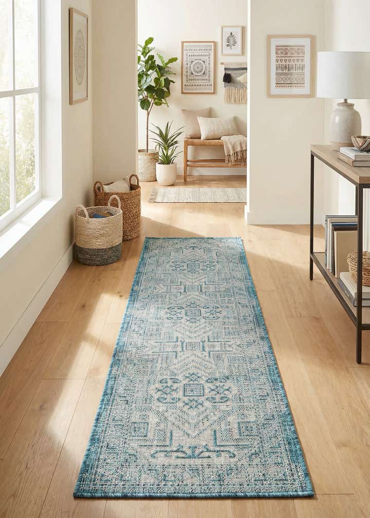 2' x 8' Easy-Clean Aztec Indoor / Outdoor Runner Rug