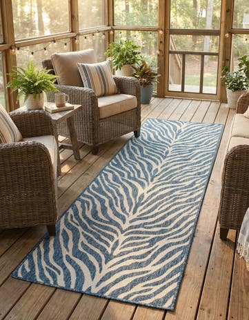 2' 7 x 10' Easy-Clean Safari Indoor / Outdoor Runner Rug