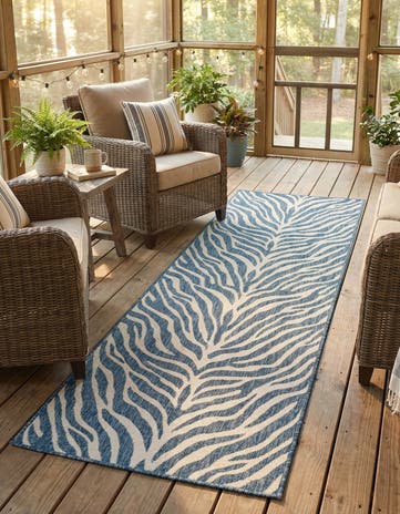 2' 7 x 10' Easy-Clean Safari Indoor / Outdoor Runner Rug