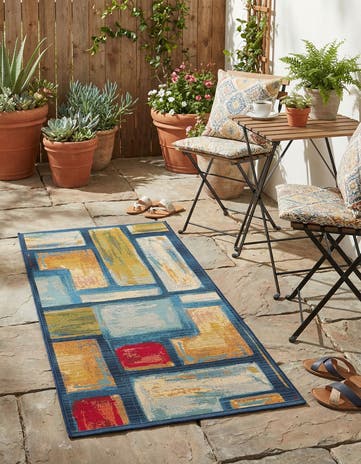 2' x 4' Easy-Clean Modern Indoor / Outdoor Runner Rug