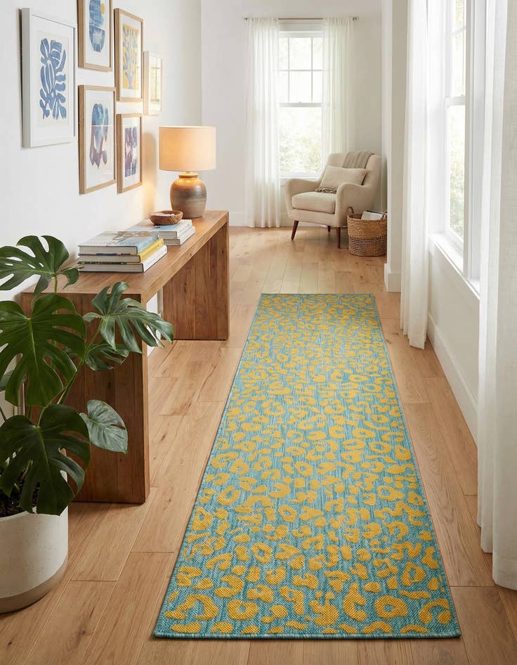 Detail image of  2' 7 x 10'  Washable Safari Indoor / Outdoor Runner Rug