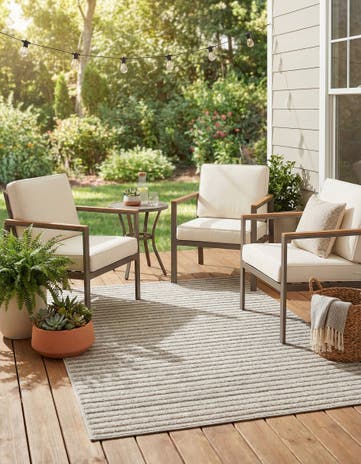 4' x 6' Easy-Clean Sabrina Soto Indoor / Outdoor Rug