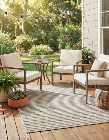 4' x 6' Easy-Clean Sabrina Soto Indoor / Outdoor Rug