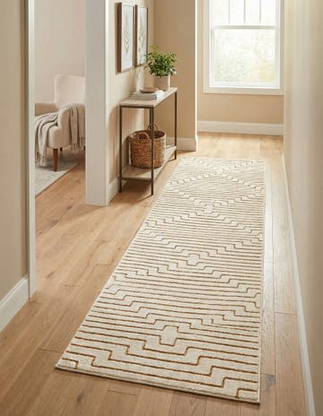 2' x 8' Vogue Geo Runner Rug