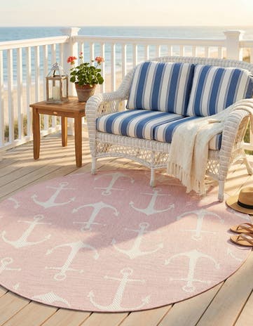 Pink Easy-Clean Coastal Indoor / Outdoor Round Rug