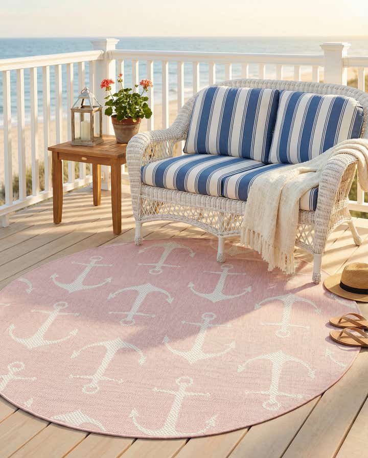 5' 3 x 5' 3 Easy-Clean Coastal Indoor / Outdoor Round Rug