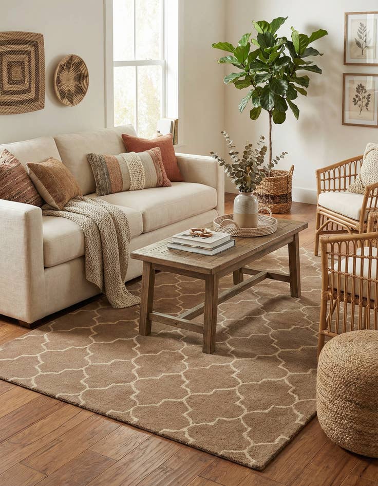 Detail image of  5' 1 x 8' Luna Wool Rug