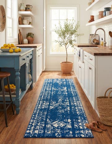 2' 7 x 10' Lennon Runner Rug