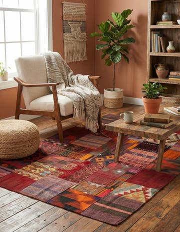 4' x 6' Hand Woven Kilim Patchwork Wool Rug