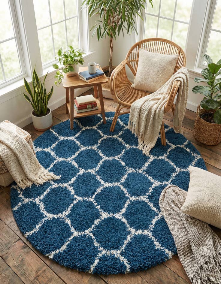 Detail image of  6' x 6' Lattice Shag Round Rug