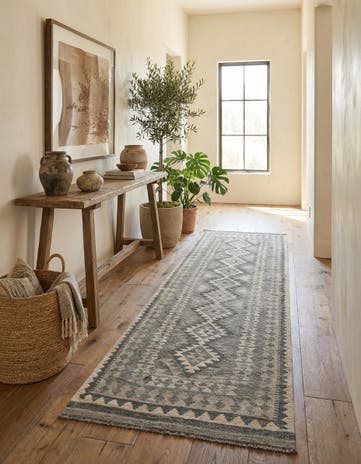 2' 9 x 9' 5 Hand Woven Kilim Maymana Wool Runner Rug