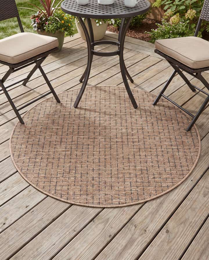 3' x 3' Easy-Clean Checkered Indoor / Outdoor Round Rug