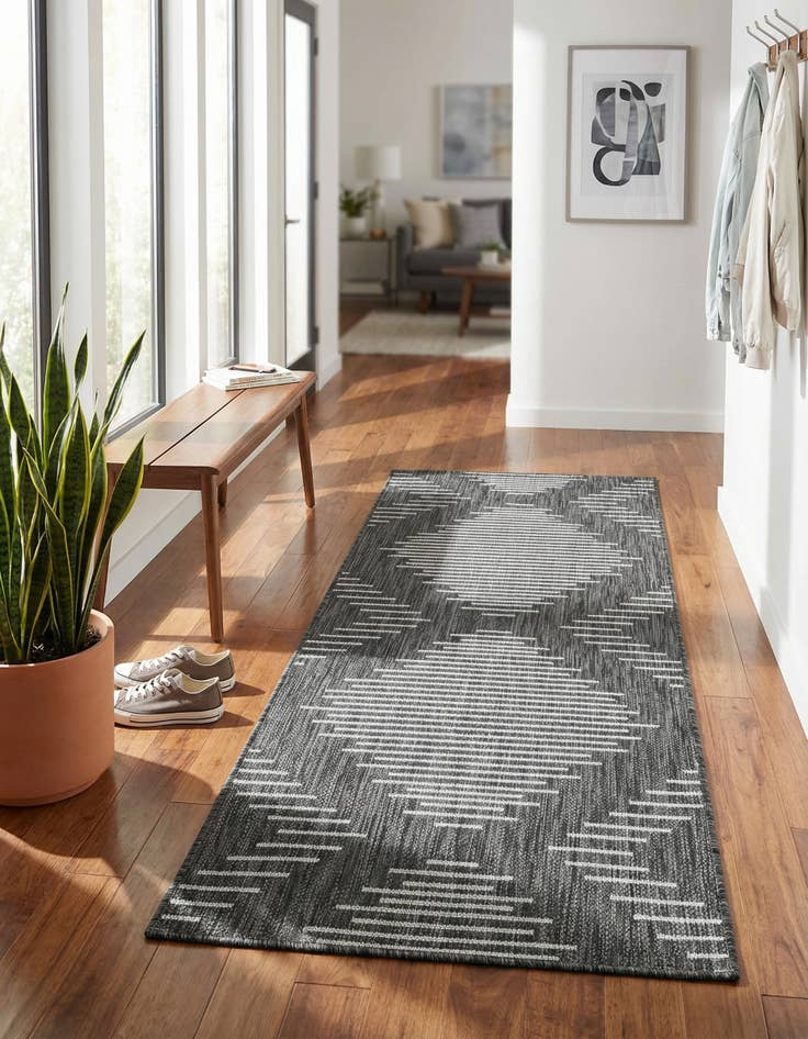 Detail image of 2' x 4'  Washable Modern Indoor / Outdoor Runner Rug