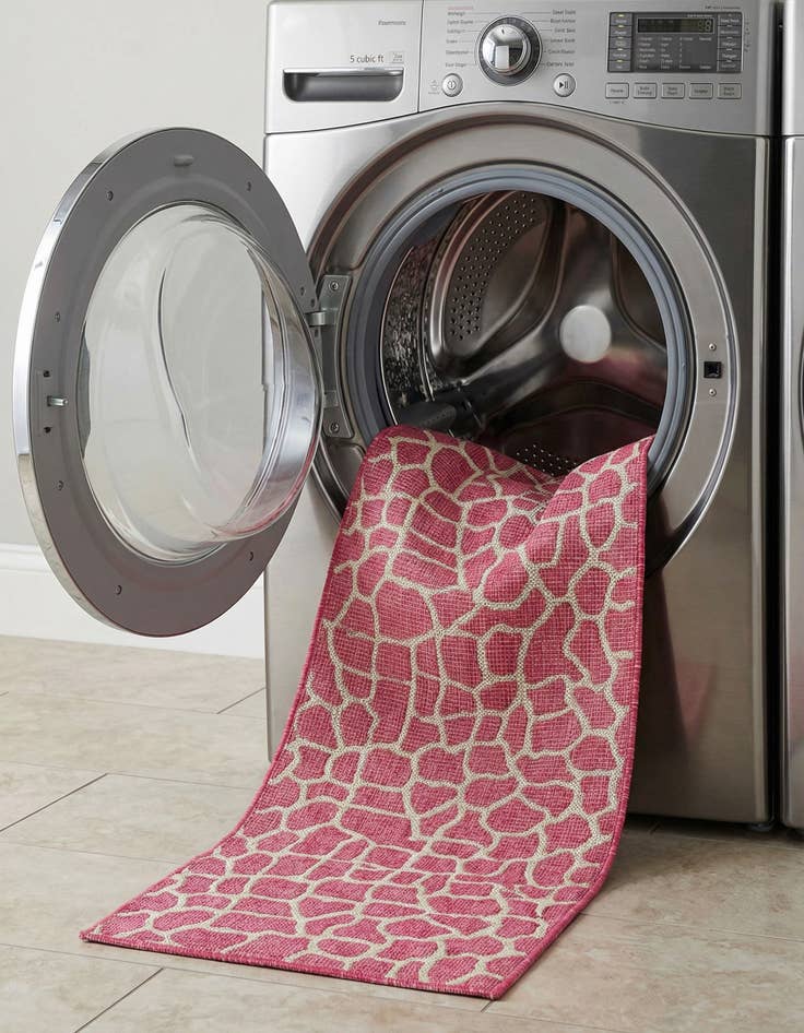 Detail image of 2' 7 x 10'  Washable Safari Indoor / Outdoor Runner Rug