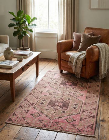 2' 9 x 4' 9 Hand Knotted Ultra Vintage Persian Wool Rug