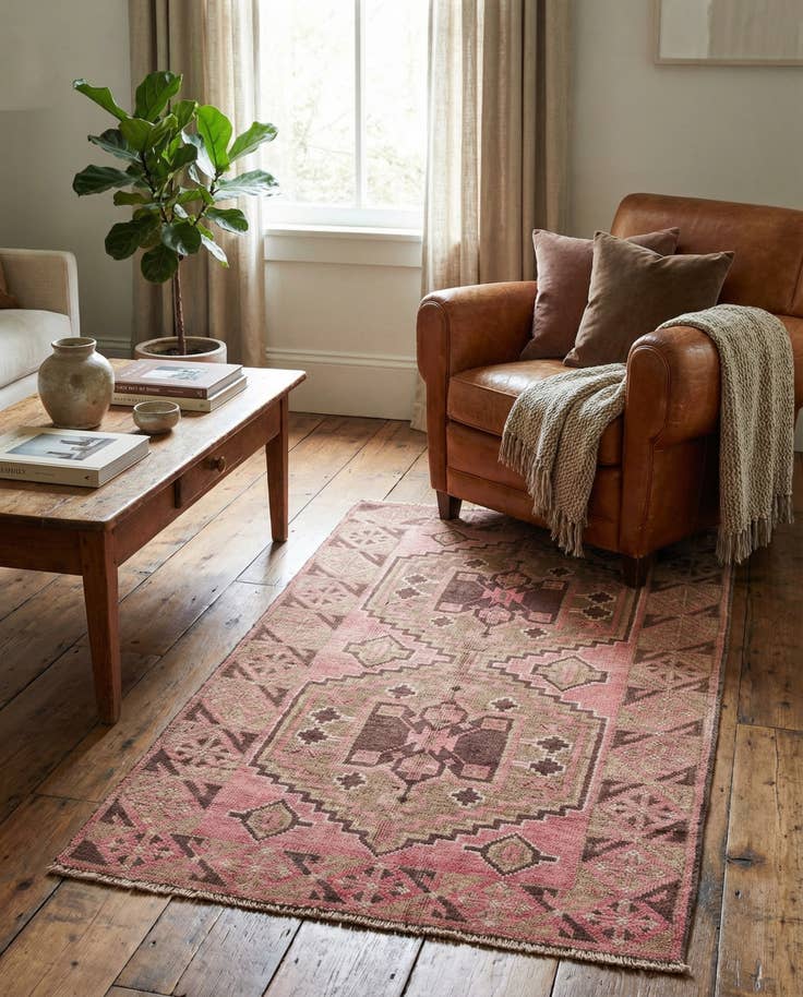 Detail image of 2' 9 x 4' 9 Hand Knotted Ultra Vintage Persian Wool Rug