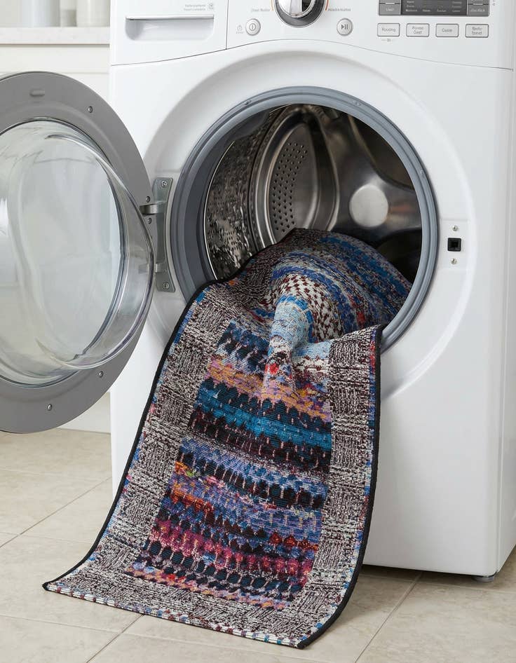 Detail image of  2' x 5'  Washable Modern Indoor / Outdoor Runner Rug