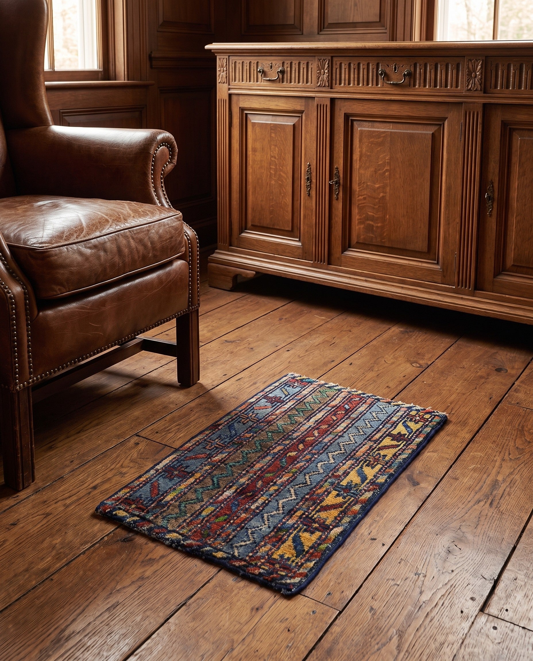 1' 4 x 2' Hand Knotted Ziegler Rug