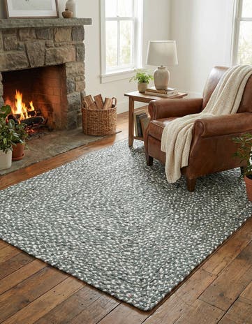 4' 1 x 5' Handmade Braided Chindi Rug