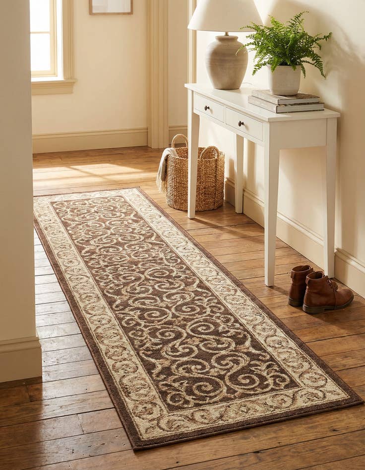 Detail image of 2' x 5' Hermitage Runner Rug