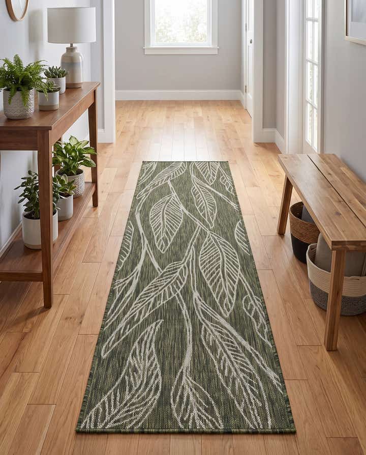 2' x 8' Easy-Clean Botanical Indoor / Outdoor Runner Rug