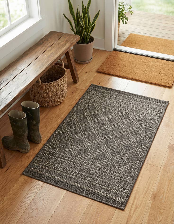 Detail image of  2' x 3' 1  Washable Lattice Indoor / Outdoor Rug