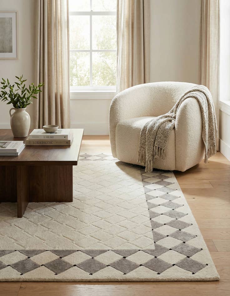 Detail image of 2' 11 x 5' 1  Hand Knotted Darya Wool Rug