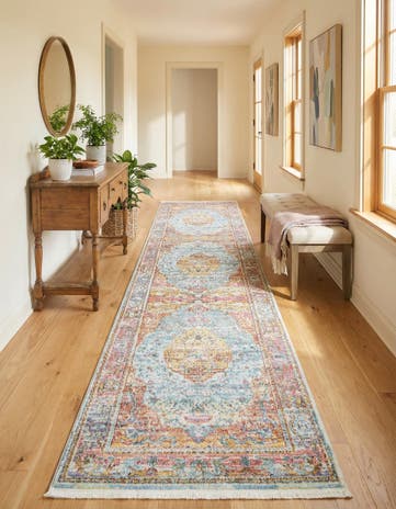 2' 7 x 10' Santiago Runner Rug