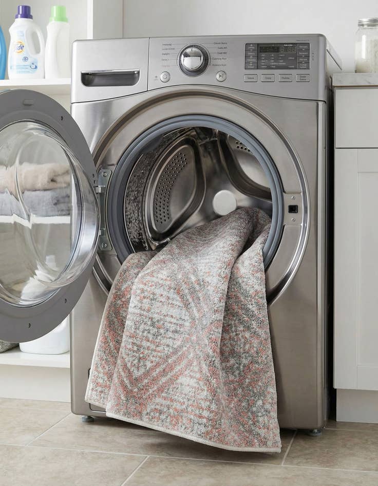 Detail image of  2' x 3' Kamala Washable Rug