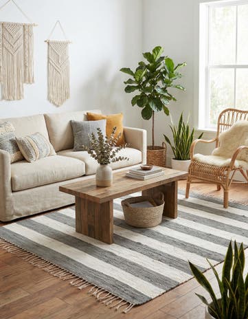 7' 10 x 7' 10 Hand Woven Chindi Rag Square Rug