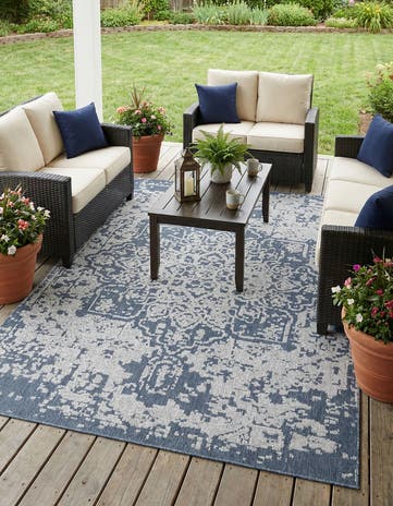 9' x 12' Easy-Clean Traditional Indoor / Outdoor Rug