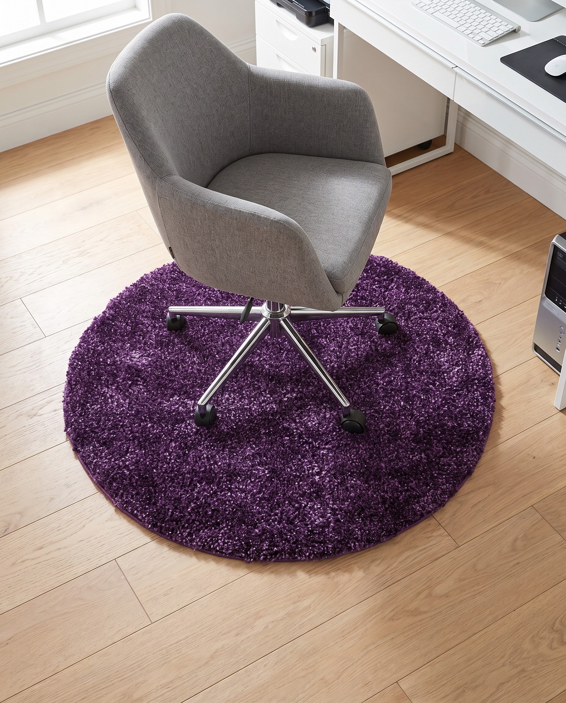 3' 3 x 3' 3 Solid Frieze Round Rug