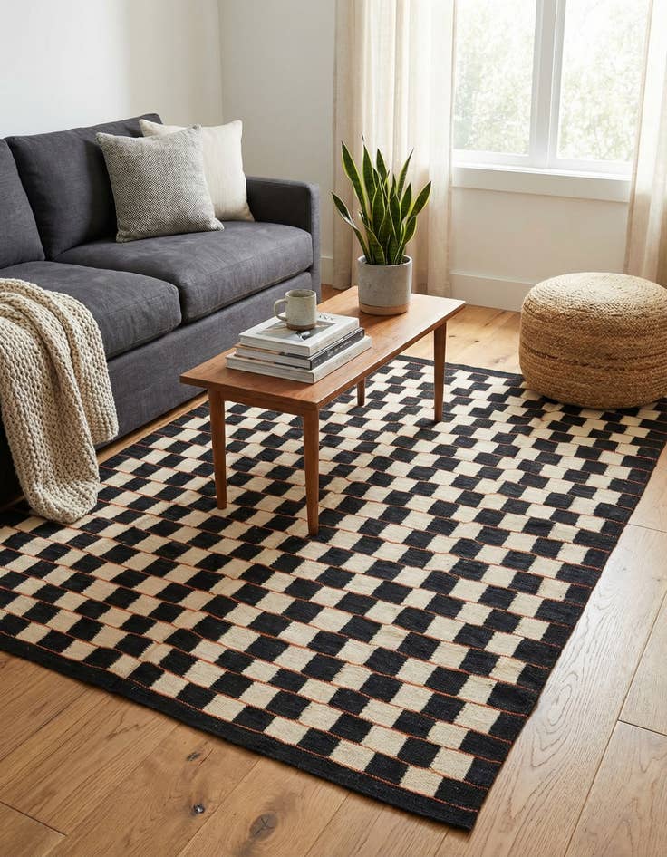 Detail image of 4' 9 x 6' 5  Hand Woven Kilim Modern Wool Rug