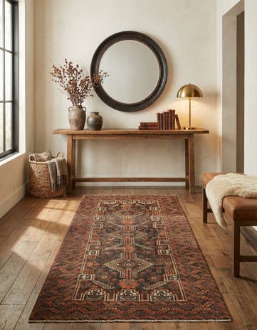 2' 9 x 6' Hamedan Rug