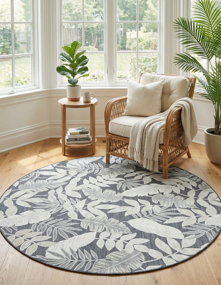 Detail image of 8' 2 x 8' 2  Washable Botanical Indoor / Outdoor Round Rug