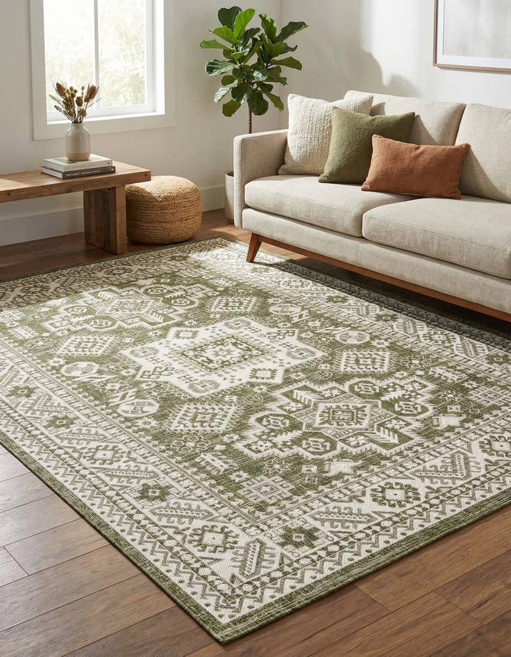 Detail image of 6' x 9'  Washable Aztec Indoor / Outdoor Rug