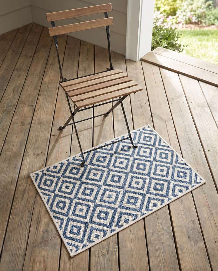 2' x 3' Easy-Clean Jill Zarin Costa Rica Indoor / Outdoor Rug