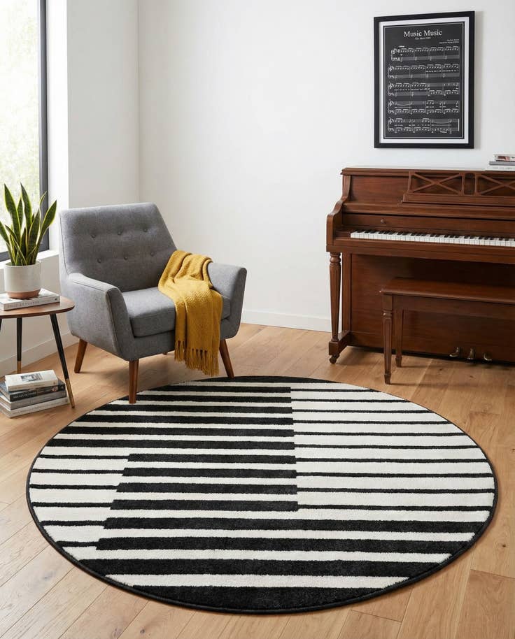 Detail image of 5' x 5' Oslo Round Rug