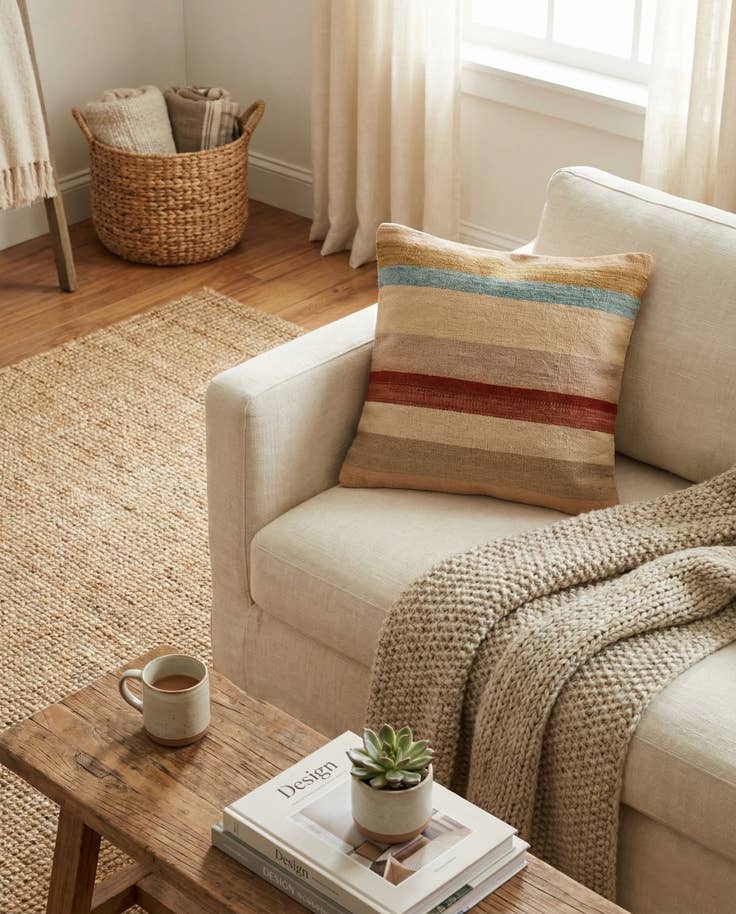 Detail image of 1' 6 x 1' 6 Hand Woven Pillow Wool Square Rug