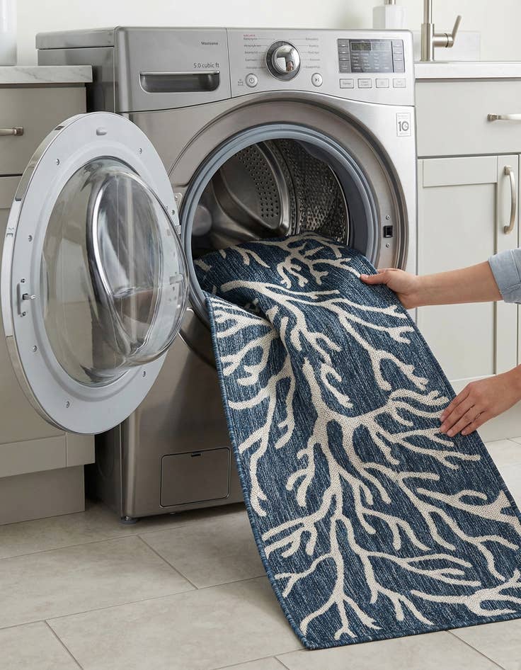 Detail image of  2' x 6'  Washable Coastal Indoor / Outdoor Runner Rug